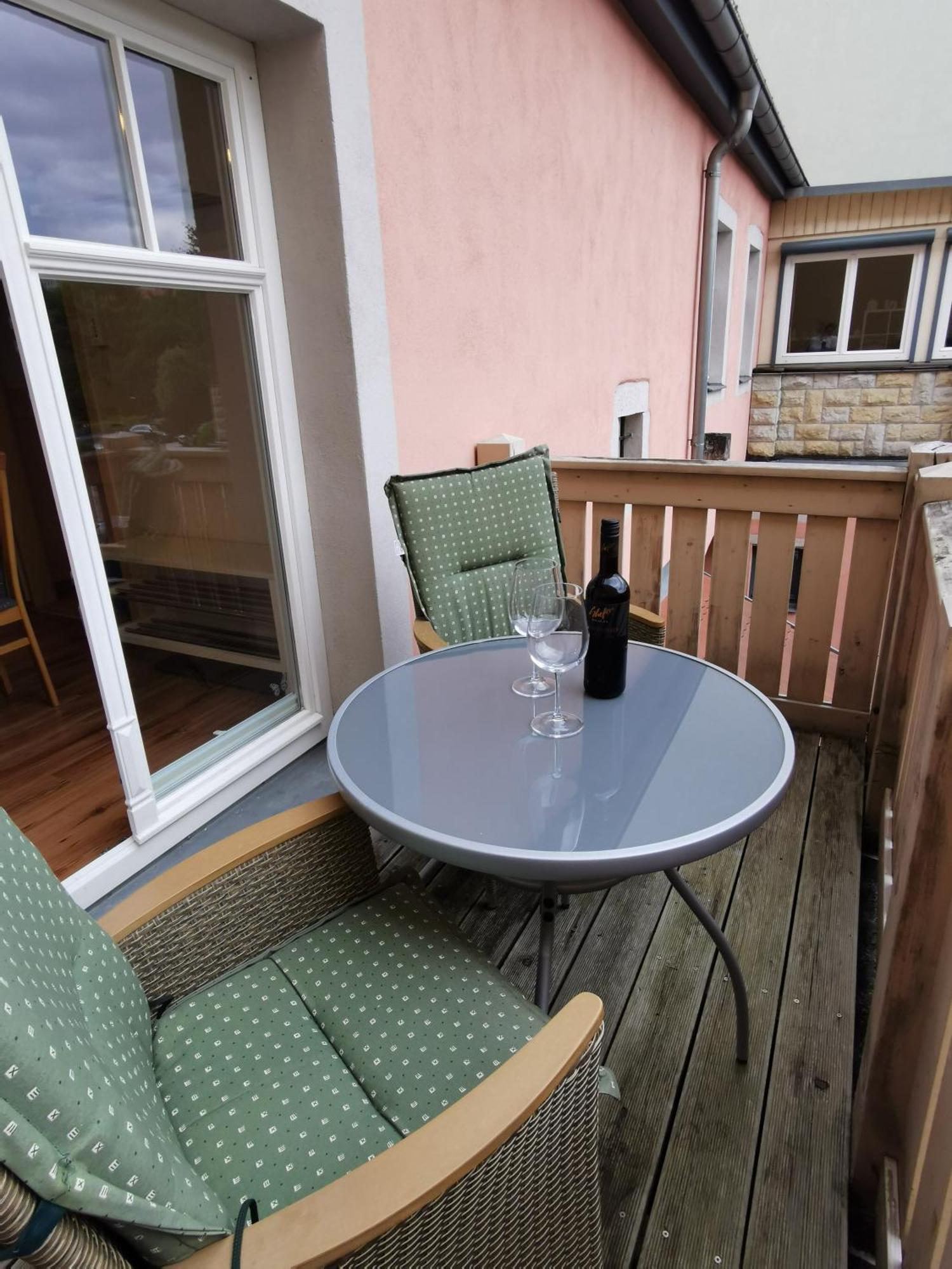 Ferienwohnung Schlossblick Mit Parkplatz Pirna Exterior photo